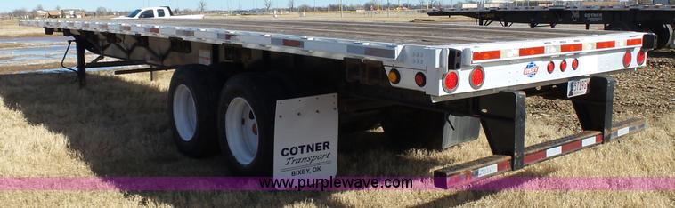 image for item J7619 2009 Utility FS2CHA flatbed trailer