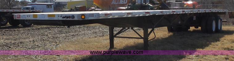 image for item J7619 2009 Utility FS2CHA flatbed trailer