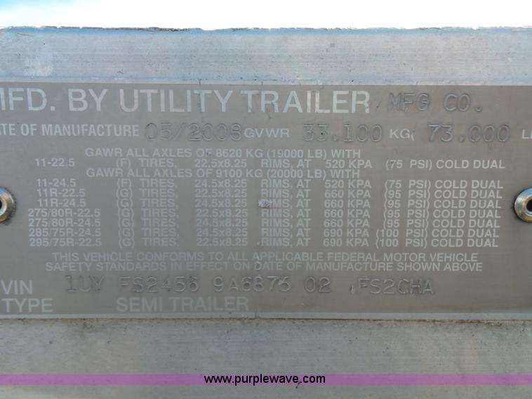 image for item J7619 2009 Utility FS2CHA flatbed trailer