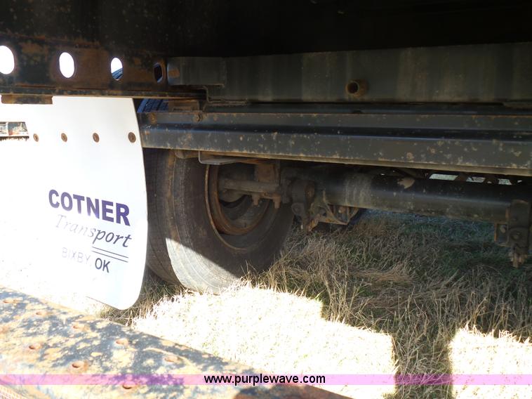 image for item J7620 2009 Utility FS2CHA flatbed trailer