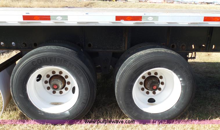 image for item J7620 2009 Utility FS2CHA flatbed trailer
