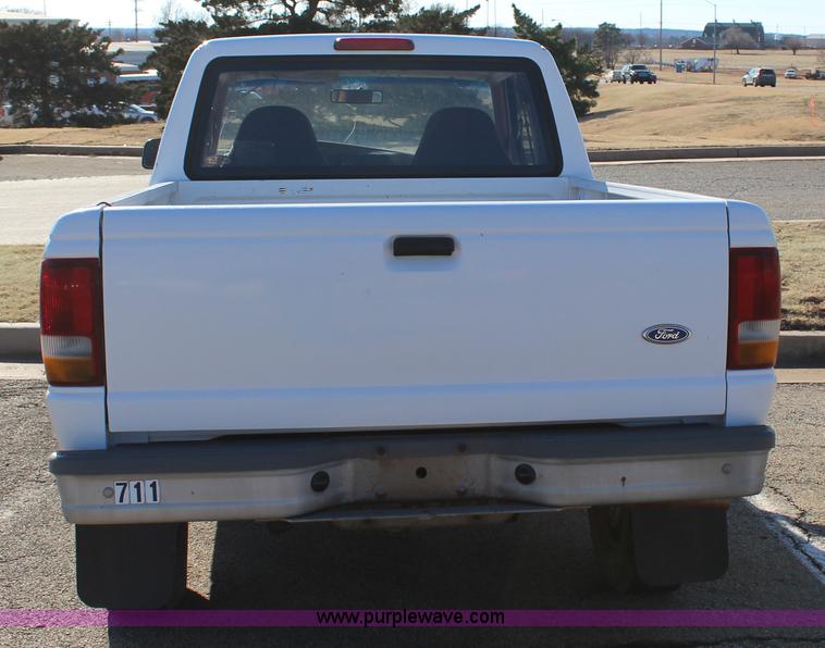 image for item J7630 1996 Ford Ranger SuperCab pickup truck