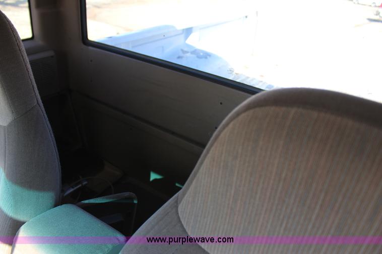 image for item J7630 1996 Ford Ranger SuperCab pickup truck