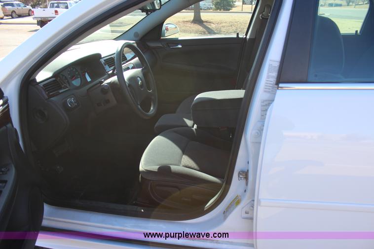 image for item J7631 2011 Chevrolet Impala