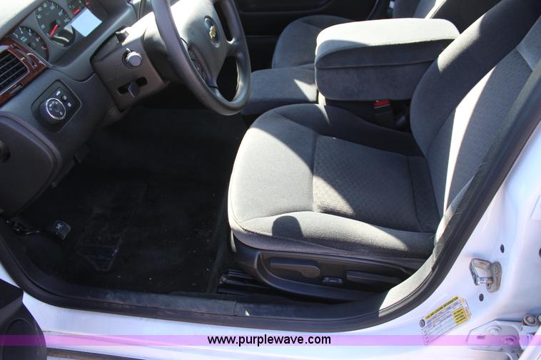image for item J7631 2011 Chevrolet Impala
