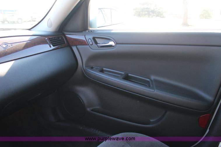 image for item J7631 2011 Chevrolet Impala