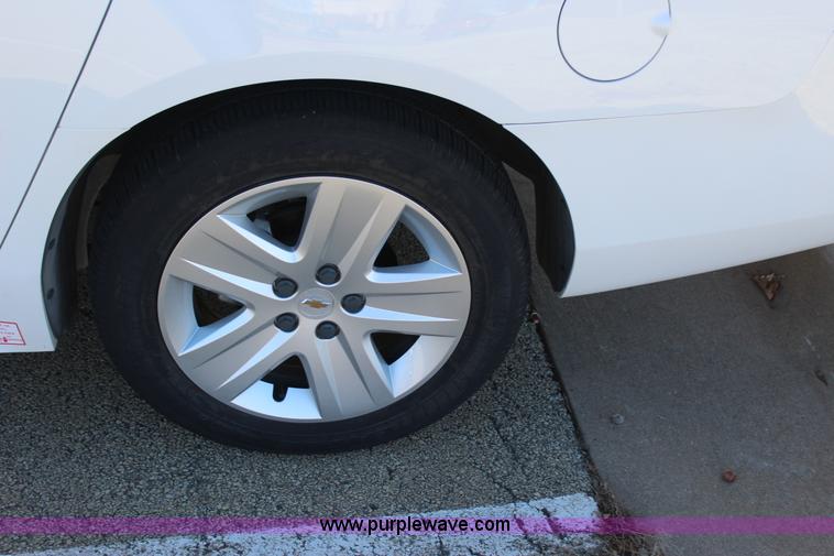 image for item J7631 2011 Chevrolet Impala