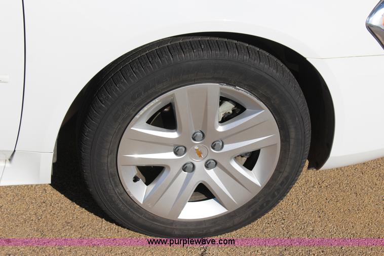 image for item J7631 2011 Chevrolet Impala