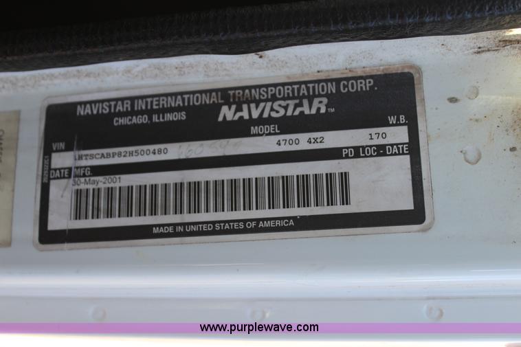 image for item J7632 2002 International 4700 box truck