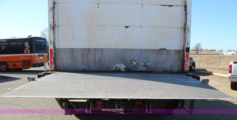 image for item J7632 2002 International 4700 box truck