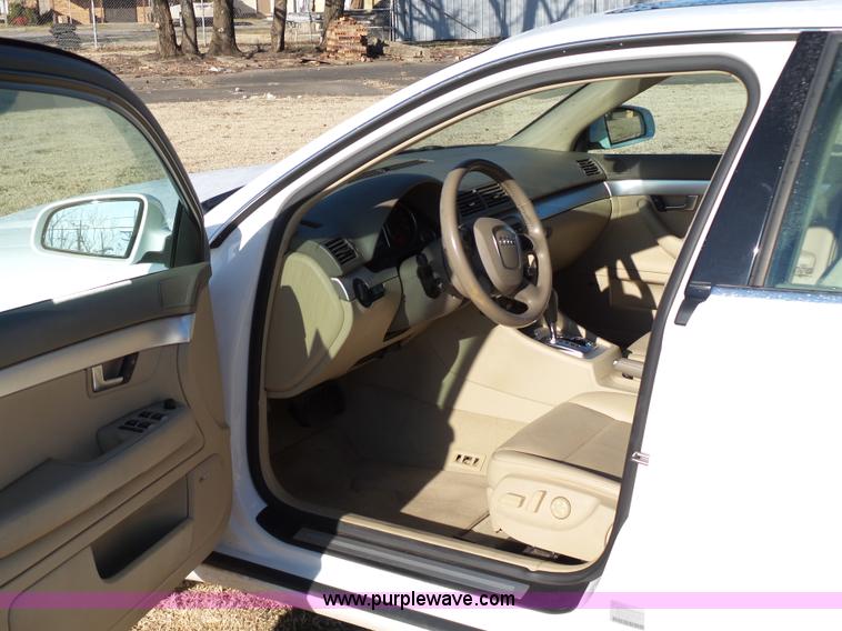 image for item J7635 2008 Audi A4 2.0T Quattro