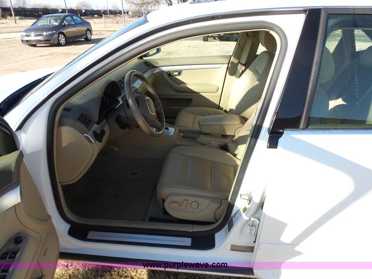 image for item J7635 2008 Audi A4 2.0T Quattro