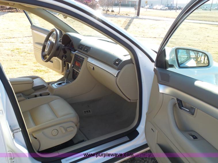 image for item J7635 2008 Audi A4 2.0T Quattro