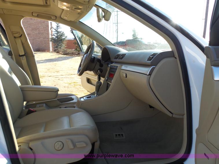 image for item J7635 2008 Audi A4 2.0T Quattro