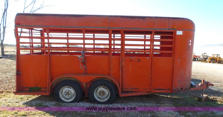 image for item J7658 1994 Chaparral livestock trailer