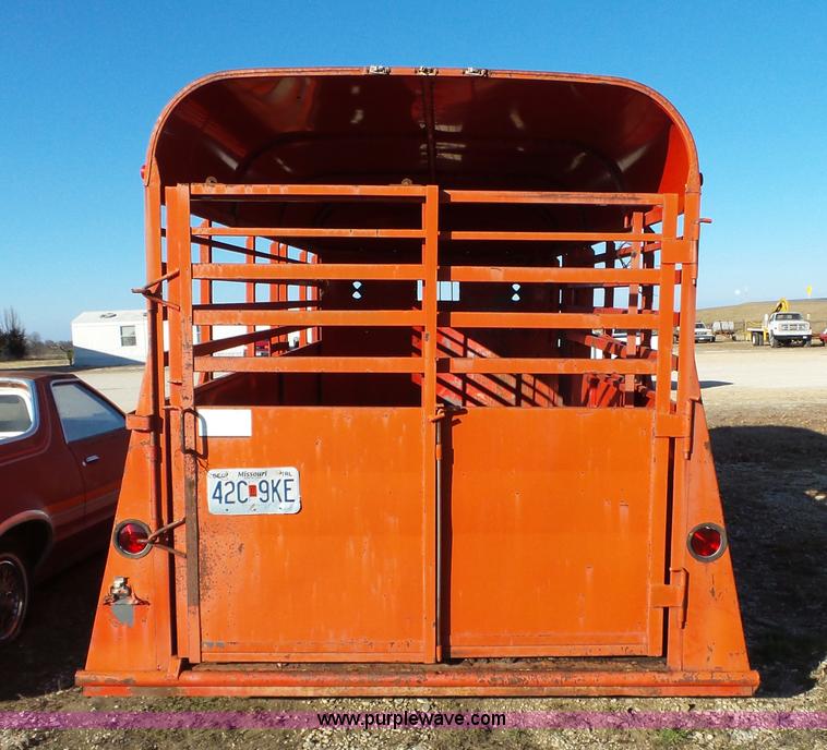 image for item J7658 1994 Chaparral livestock trailer