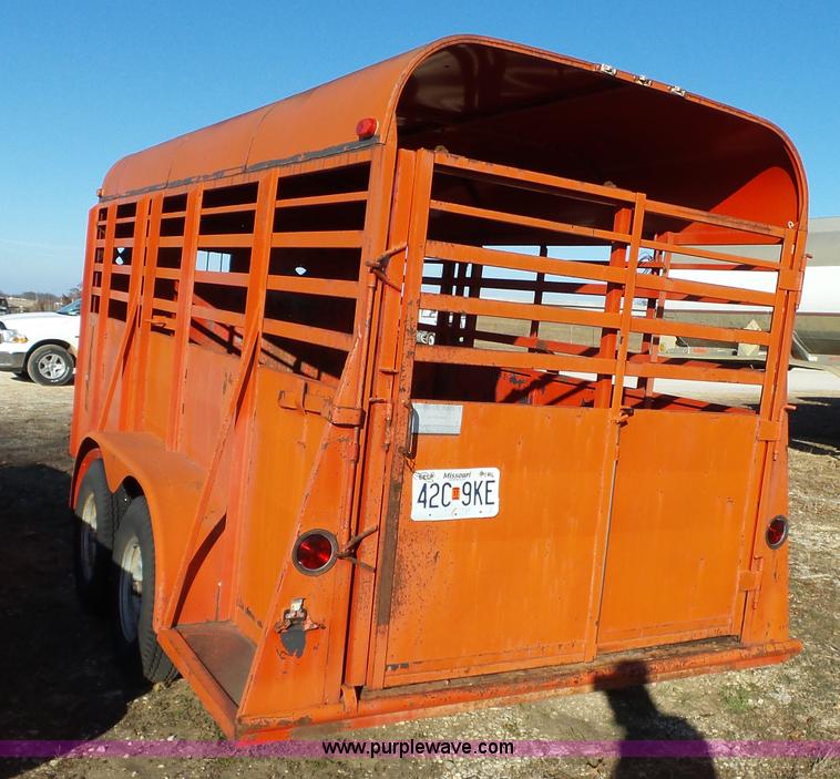 image for item J7658 1994 Chaparral livestock trailer
