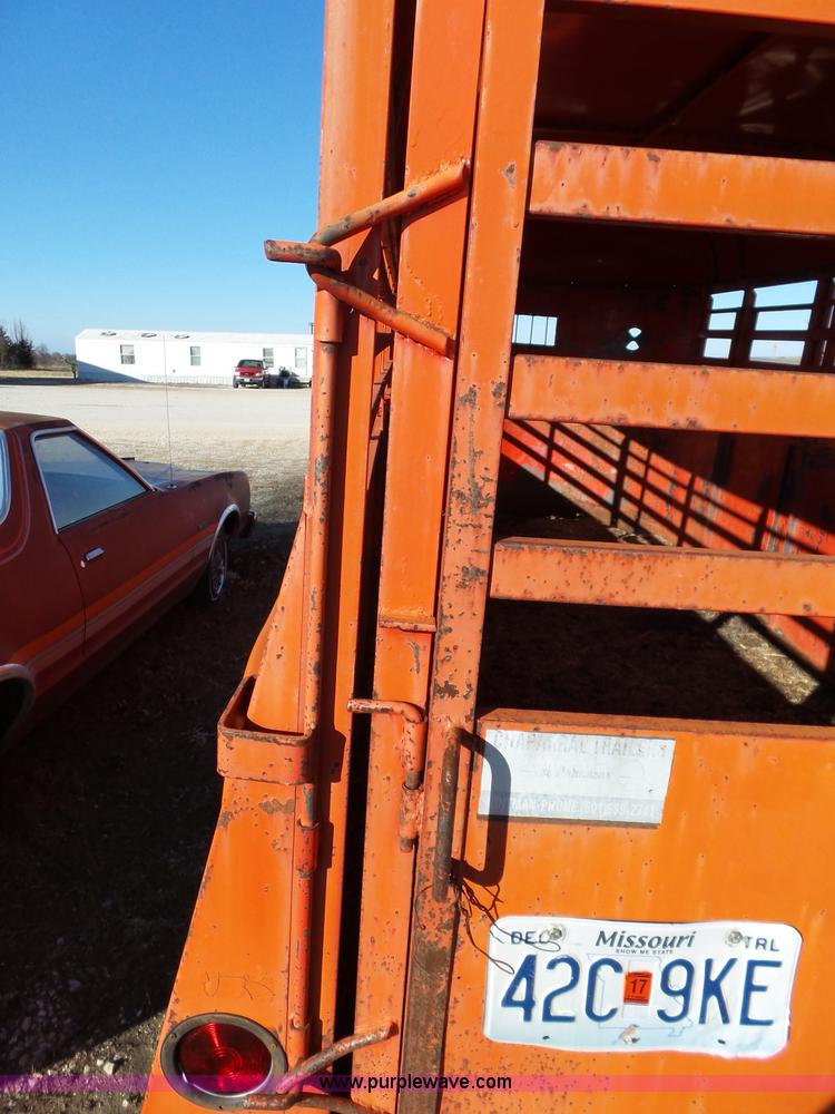 image for item J7658 1994 Chaparral livestock trailer