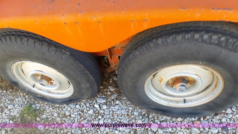 image for item J7658 1994 Chaparral livestock trailer