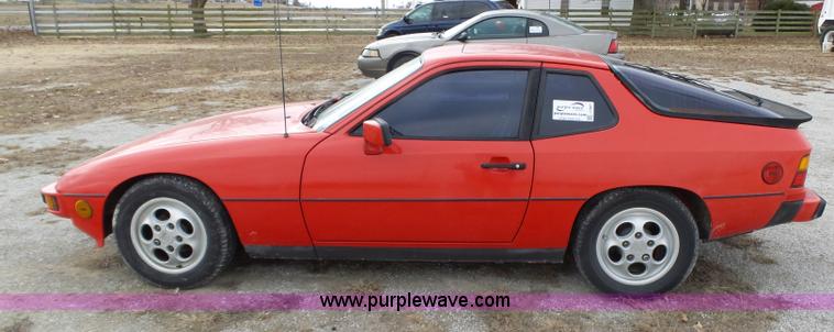 image for item J7667 1987 Porsche 924S
