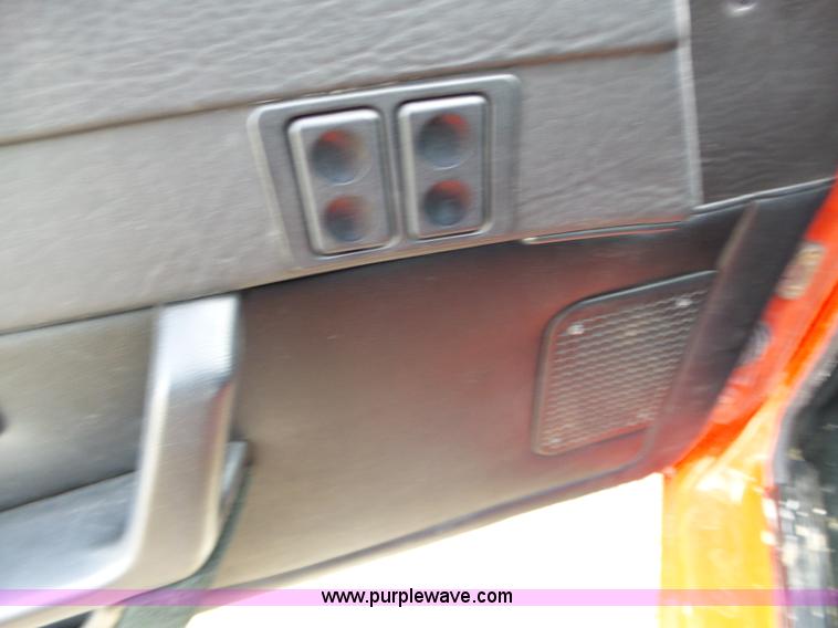 image for item J7667 1987 Porsche 924S