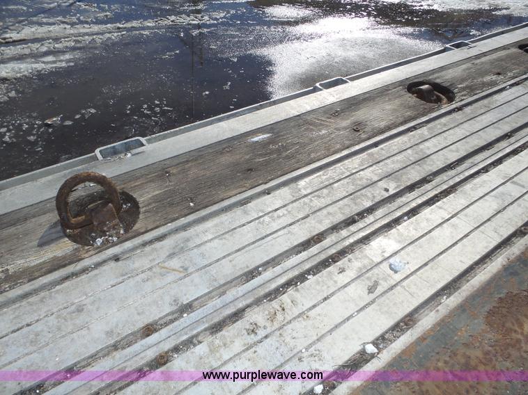 image for item J8817 2000 Transcraft flatbed trailer