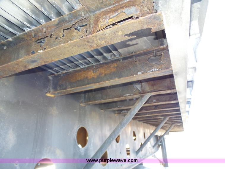 image for item J8817 2000 Transcraft flatbed trailer