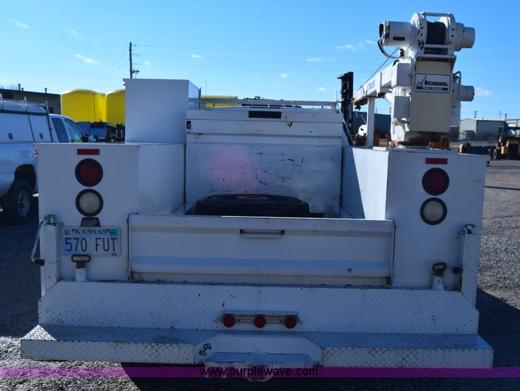 image for item K4466 1996 Chevrolet 3500 utility truck with crane