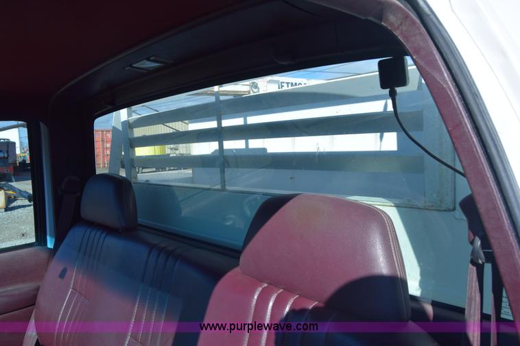 image for item K4466 1996 Chevrolet 3500 utility truck with crane