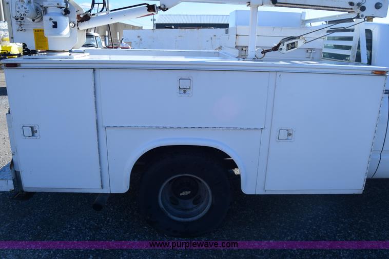 image for item K4466 1996 Chevrolet 3500 utility truck with crane