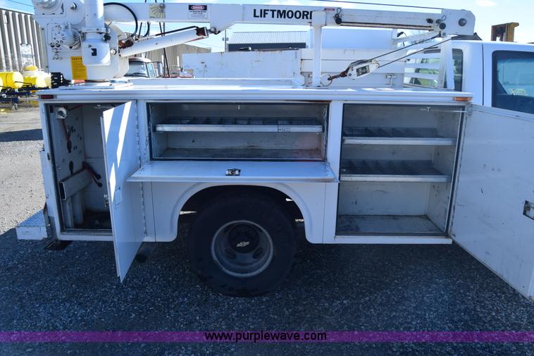 image for item K4466 1996 Chevrolet 3500 utility truck with crane