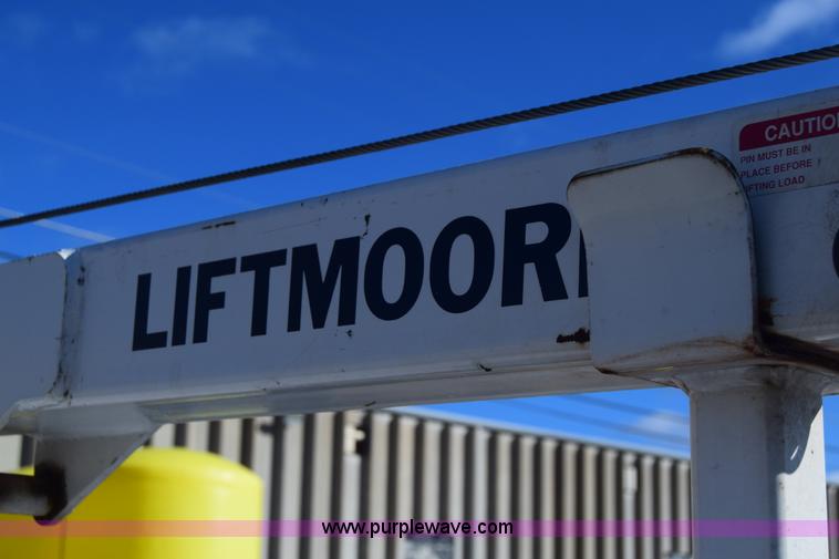 image for item K4466 1996 Chevrolet 3500 utility truck with crane