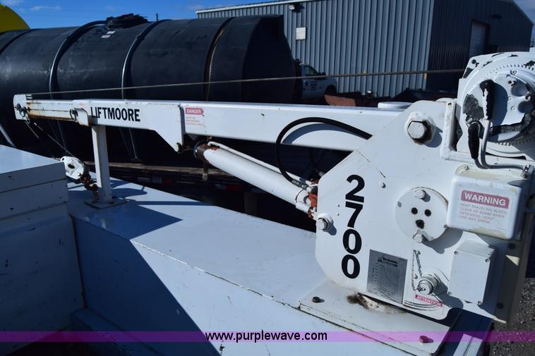 image for item K4466 1996 Chevrolet 3500 utility truck with crane