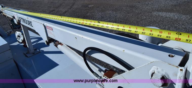 image for item K4466 1996 Chevrolet 3500 utility truck with crane