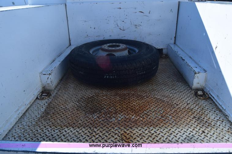 image for item K4466 1996 Chevrolet 3500 utility truck with crane