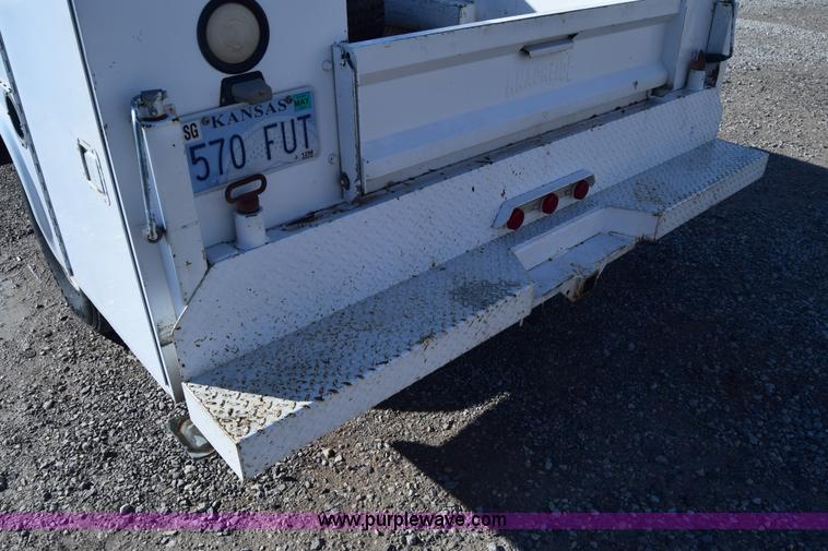 image for item K4466 1996 Chevrolet 3500 utility truck with crane