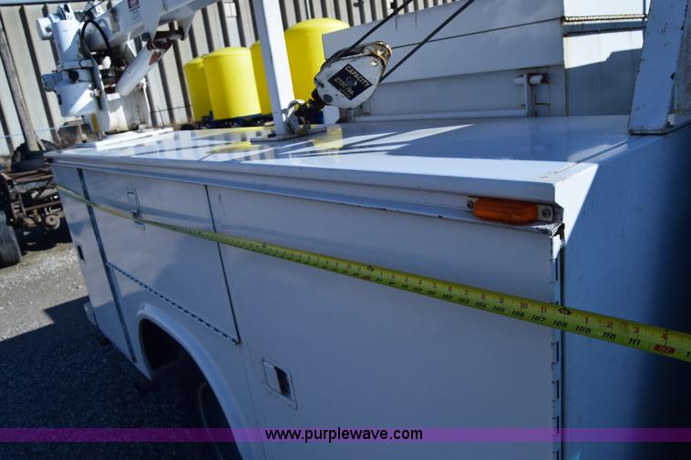 image for item K4466 1996 Chevrolet 3500 utility truck with crane