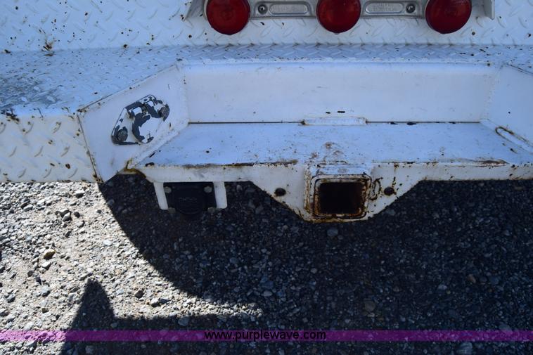 image for item K4466 1996 Chevrolet 3500 utility truck with crane