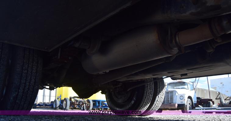 image for item K4466 1996 Chevrolet 3500 utility truck with crane