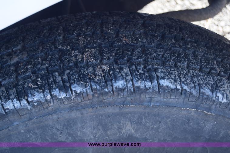 image for item K4466 1996 Chevrolet 3500 utility truck with crane