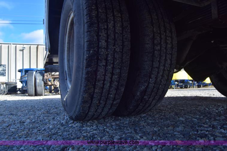 image for item K4466 1996 Chevrolet 3500 utility truck with crane