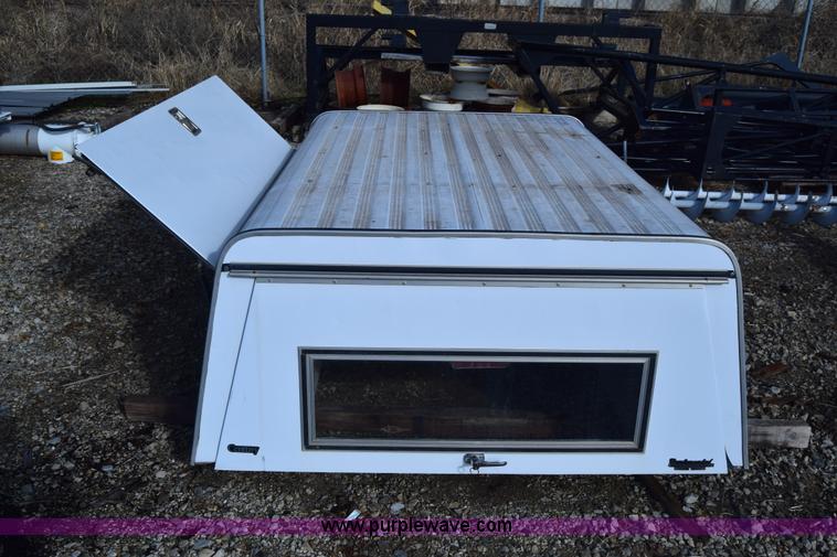 image for item K4469 Assorted automotive accessories