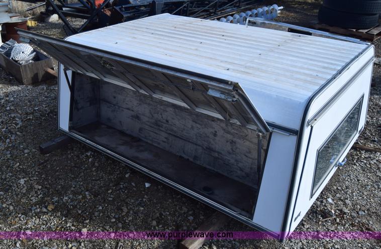 image for item K4469 Assorted automotive accessories