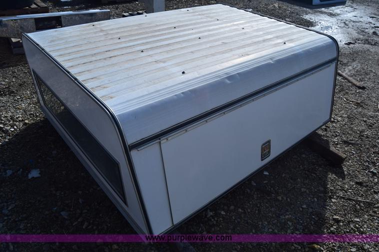 image for item K4469 Assorted automotive accessories