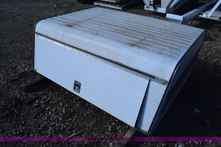 image for item K4469 Assorted automotive accessories