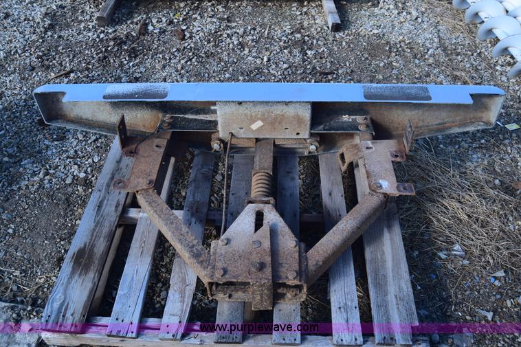 image for item K4469 Assorted automotive accessories