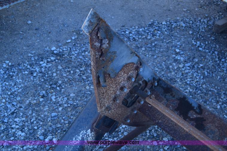 image for item K4475 Jost A400 dual leg landing gear