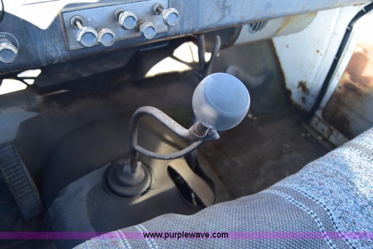 image for item K4476 1965 International 1600 winch truck