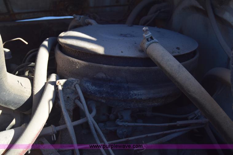 image for item K4476 1965 International 1600 winch truck