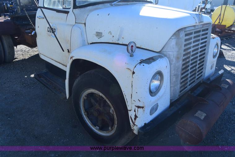 image for item K4476 1965 International 1600 winch truck